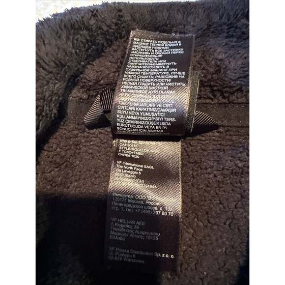 The North Face Black Fuzzy Furry Full Zip Fleece Jacket girls Sz Medium (10/12) - Picture 4 of 7